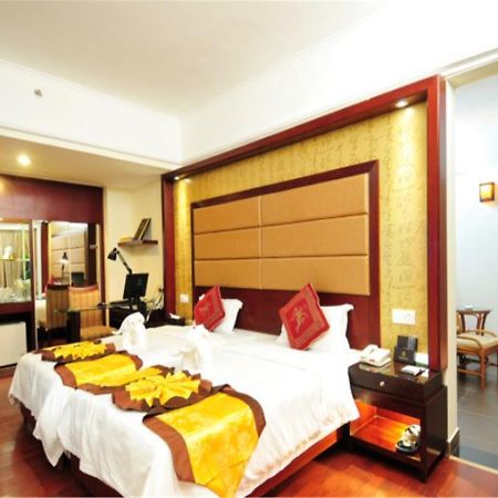Harvest Seaview Hotel 싼야 외부 사진