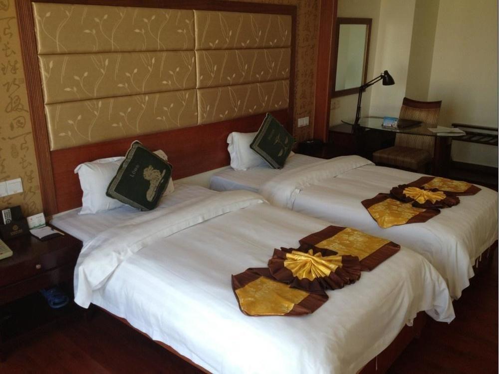 Harvest Seaview Hotel 싼야 외부 사진