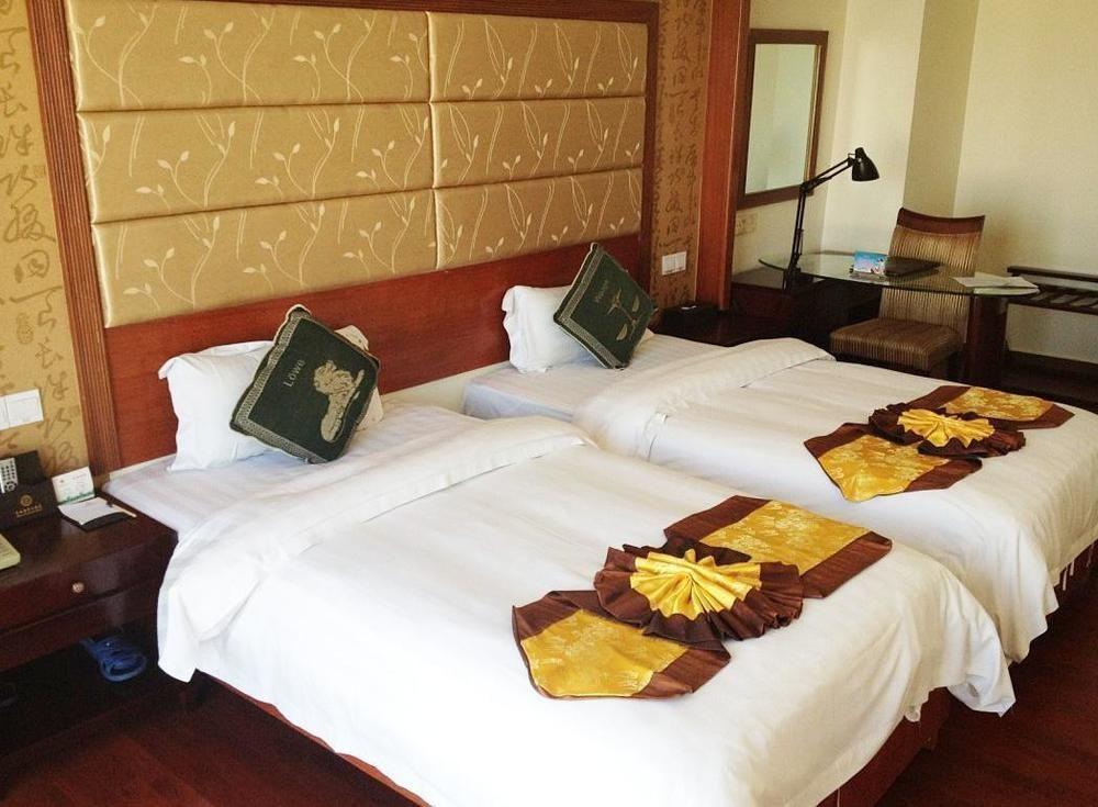 Harvest Seaview Hotel 싼야 외부 사진