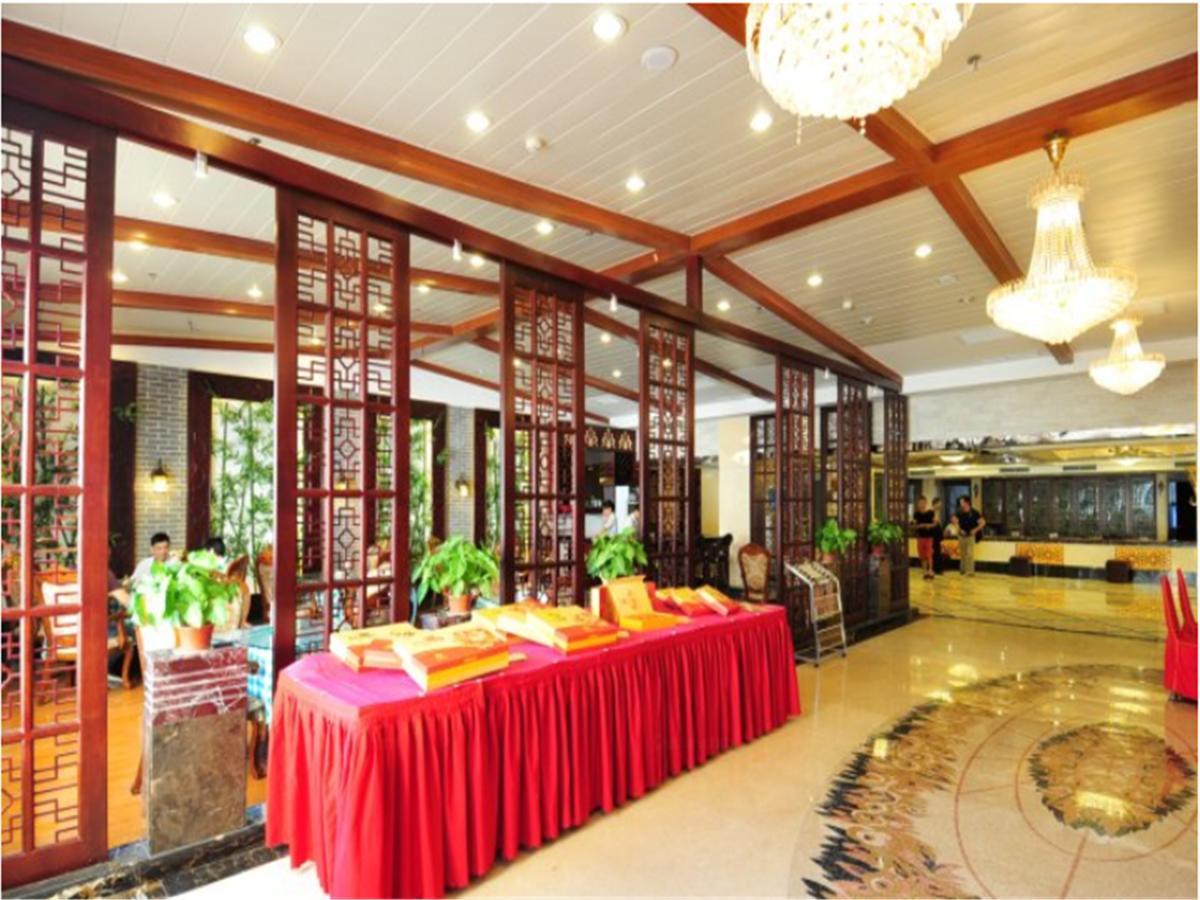 Harvest Seaview Hotel 싼야 외부 사진